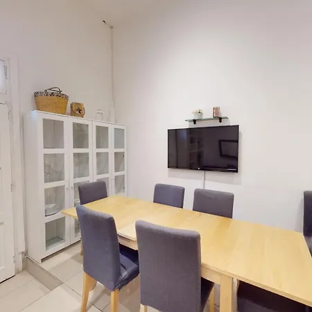 Spacious 3 Bedroom Maisonette Apartamento Sliema