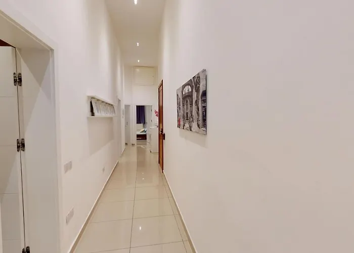 Spacious 3 Bedroom Maisonette Sliema
